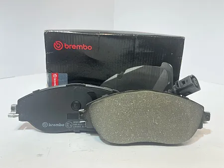 Передние тормозные колодки Brembo Seat Leon