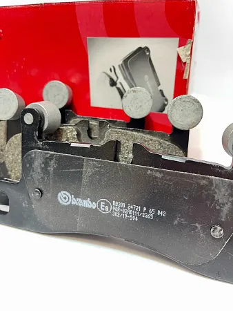 Задние тормозные колодки BREMBO Cayenne E3
